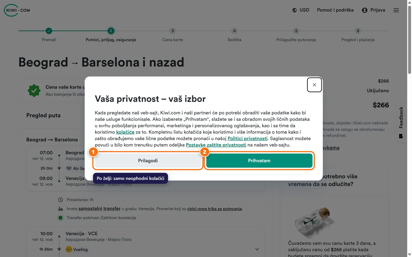 Kiwi.com prozor „Vaša privatnost – vaš izbor” sa označenim dugmadima „Prilagodi” i „Prihvatam”.